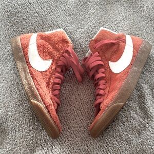 Nike Suede Blazer Mid Suede Vintage 'Max Orange Ivory' with Gum soles